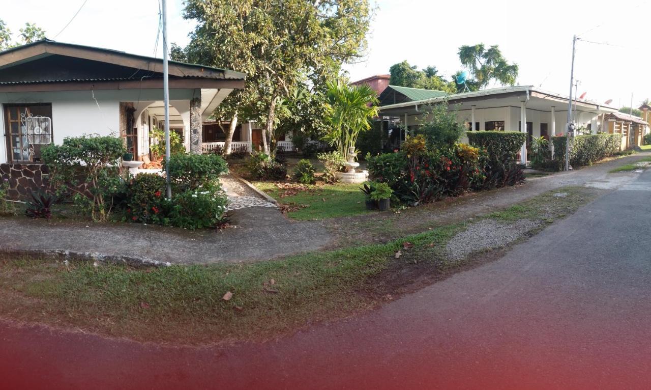 Cabinas Smith Cahuita Kültér fotó