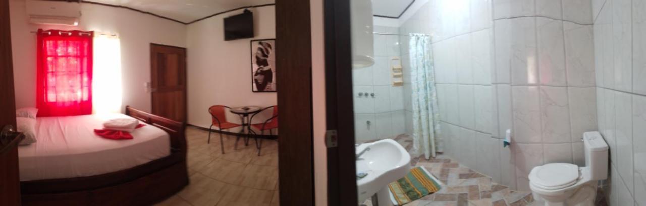 Cabinas Smith Cahuita Kültér fotó