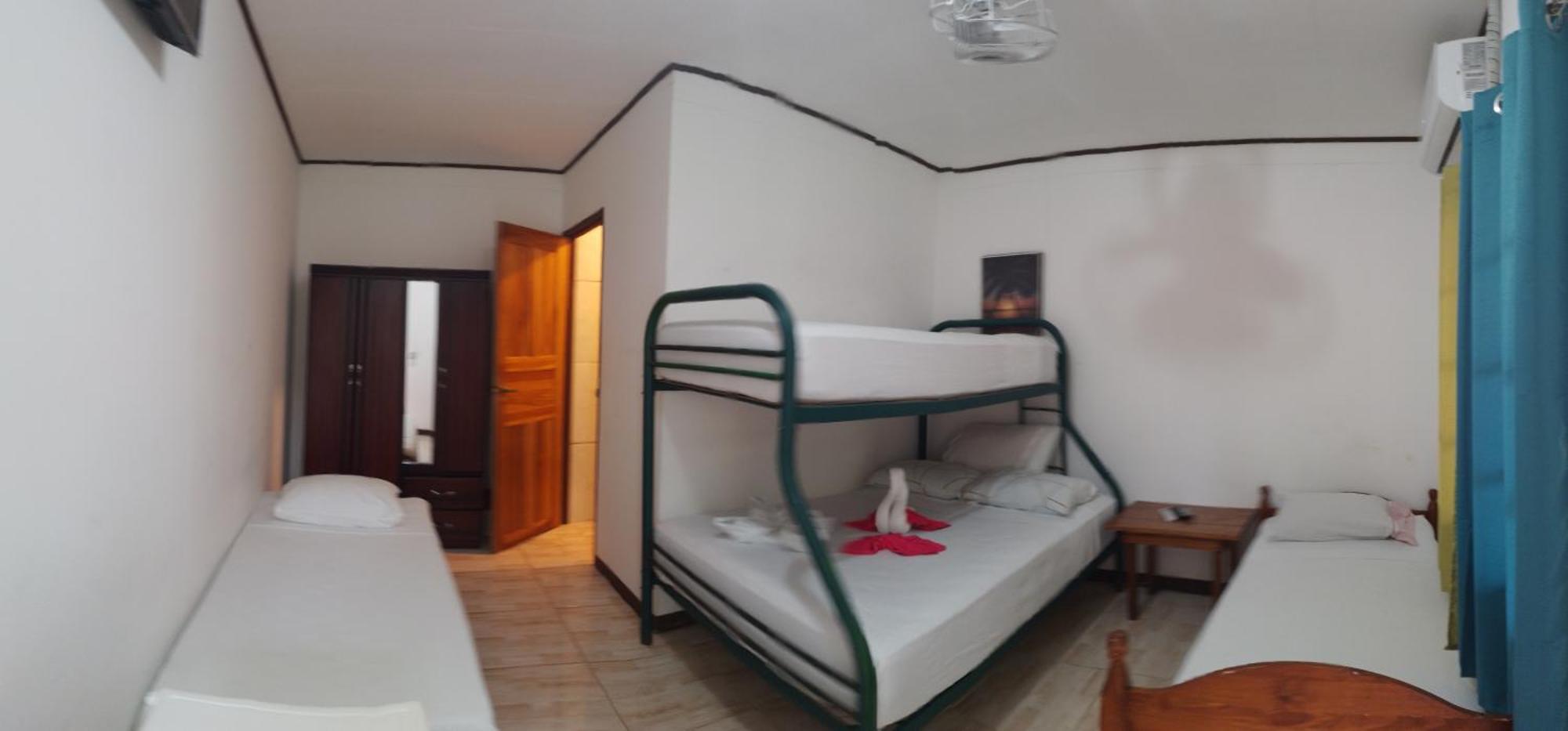 Cabinas Smith Cahuita Kültér fotó