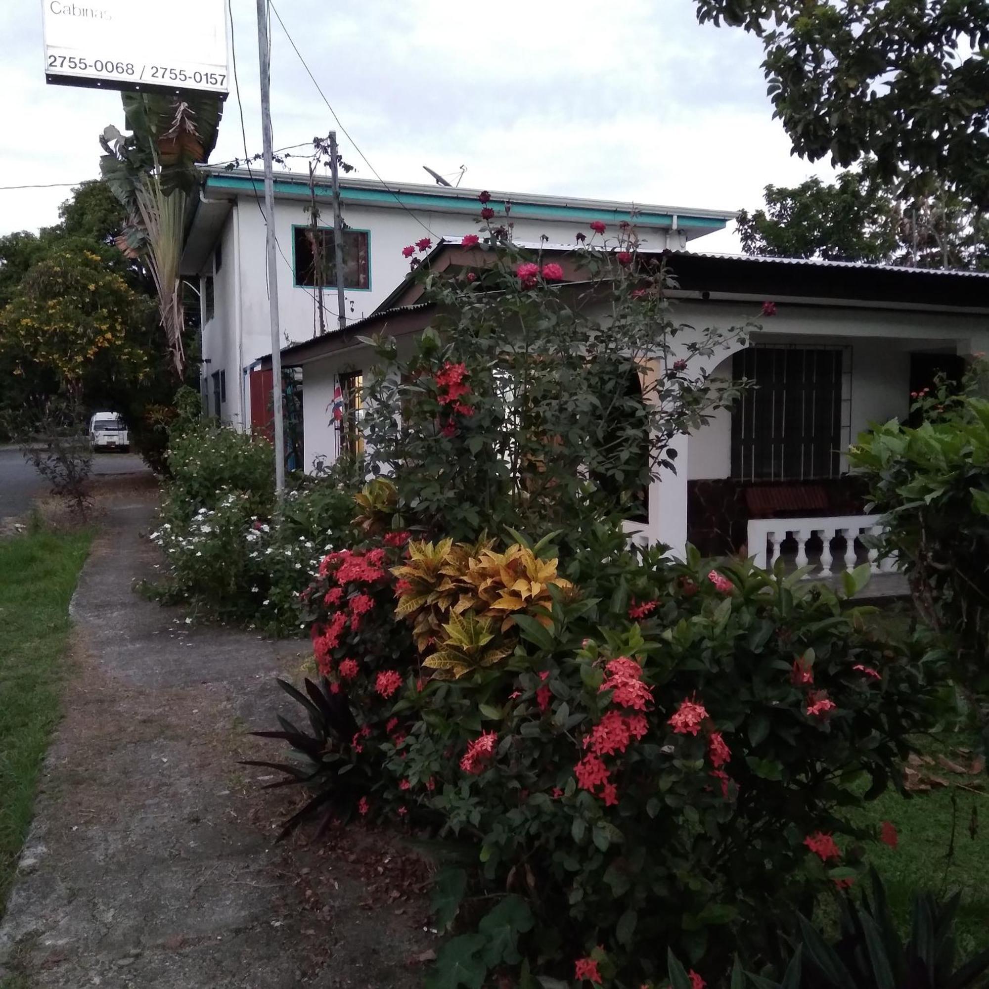 Cabinas Smith Cahuita Szoba fotó